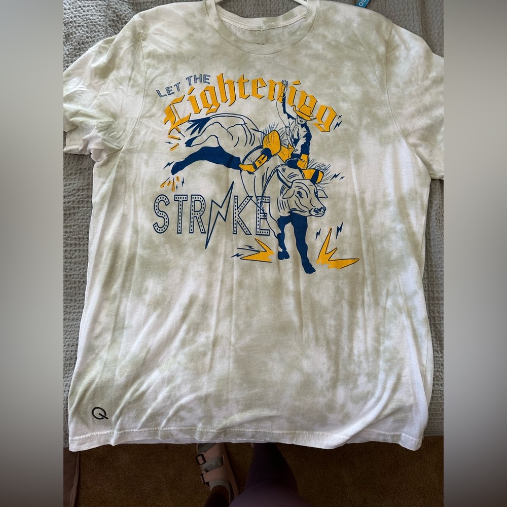 Rodeo Quincy Tie Dye Tee- Let the Lightening Strike! *EUC*